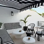 La Favorita Villa *