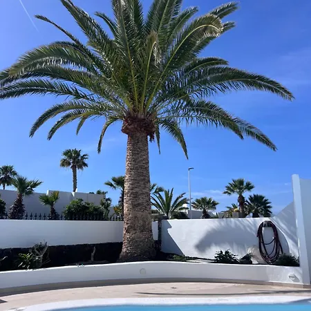 La Favorita Puerto del Carmen (Lanzarote)